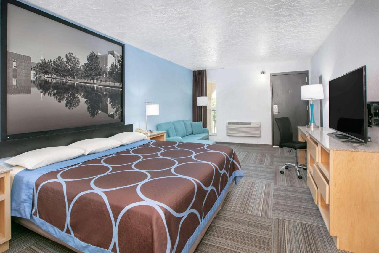 Super 8 By Wyndham City Of Moore Exterior foto